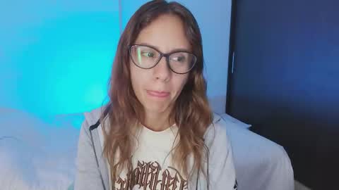 Julia Schedule 10 pm to 4  am GTM-5 online show from 10-19-25, 06:41