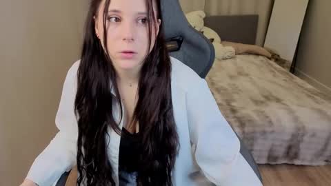 Julia Shyy online show from 04-29-26, 01:32