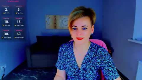 Julia online show from 03-12-26, 01:17