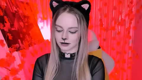 Julia online show from 10-31-25, 02:07