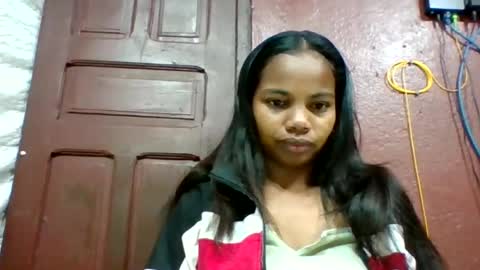 Snapshot of juliah02 chatting on 06-24-26, 05:28 juliah02 online show from 06-24-26, 05:28