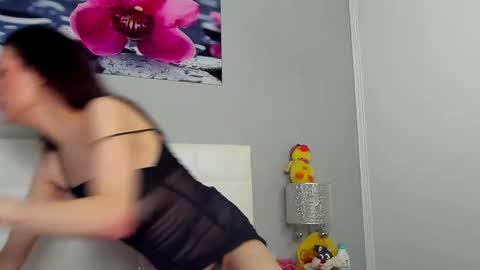 Snapshot of juliahunts chatting on 11-21-25, 07:18 JuliaHunt online show from 11-21-25, 07:18