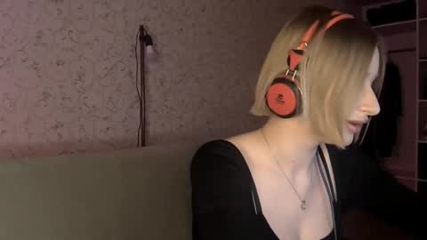 Kate online show from 03-17-26, 04:43