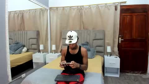 Snapshot of julian_billy chatting on 01-14-25, 02:43 julian billy online show from 01-14-25, 02:43