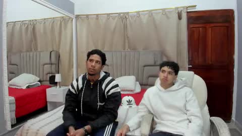 Snapshot of julian_billy chatting on 01-25-25, 11:23 julian billy online show from 01-25-25, 11:23