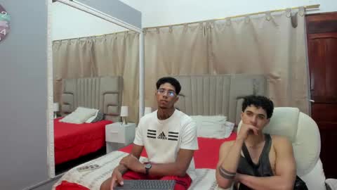 Snapshot of julian_billy chatting on 01-26-25, 02:30 julian billy online show from 01-26-25, 02:30