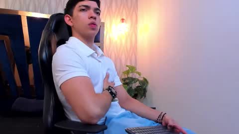 JULIAN  online show from 01-18-26, 03:05