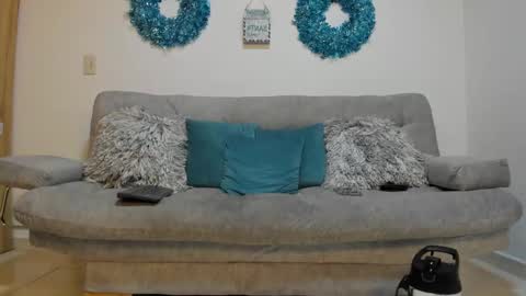 Snapshot of julian_wallace chatting on 01-14-25, 12:43 julian_wallace online show from 01-14-25, 12:43