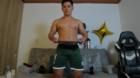 Snapshot of julian_wallace chatting on 09-18-25, 04:31 julian_wallace online show from 09-18-25, 04:31