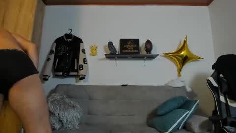 Snapshot of julian_wallace chatting on 10-02-25, 04:58 julian_wallace online show from 10-02-25, 04:58