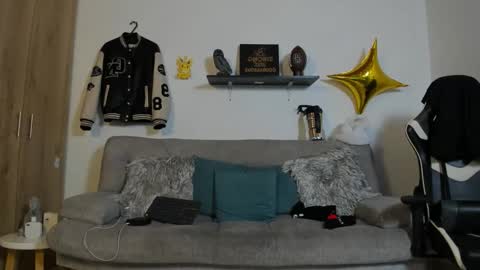 Snapshot of julian_wallace chatting on 10-03-25, 03:20 julian_wallace online show from 10-03-25, 03:20