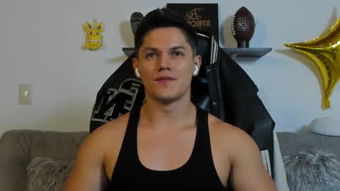 Snapshot of julian_wallace chatting on 10-10-25, 08:46 julian_wallace online show from 10-10-25, 08:46