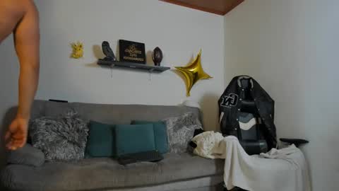 Snapshot of julian_wallace chatting on 10-15-25, 06:52 julian_wallace online show from 10-15-25, 06:52