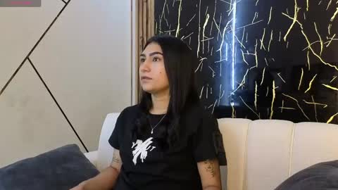 JULIANA AND CHRIS online show from 04-16-26, 04:52