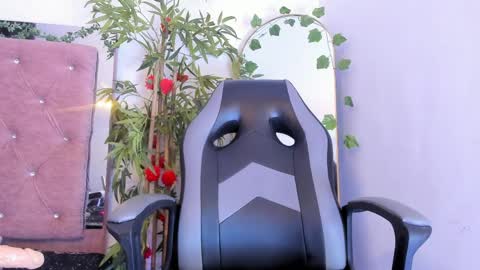 JulianaCarter online show from 04-25-26, 09:23