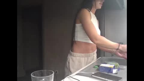 Snapshot of julianagold1 chatting on 12-27-24, 04:54 julianagold1 online show from 12-27-24, 04:54