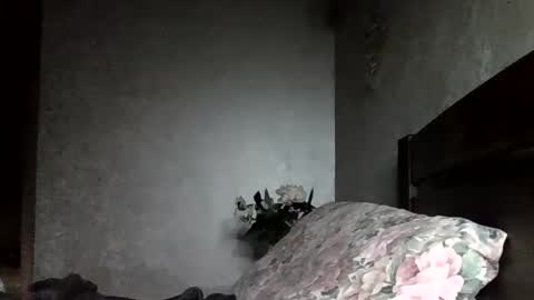 julianagold1 online show from 06-24-26, 09:36