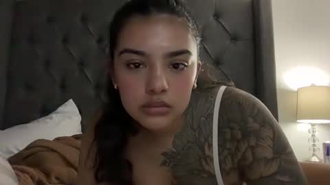 julianah5234 online show from 03-22-26, 04:16