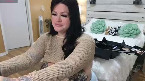 Texas Mamasita online show from 04-22-26, 03:02