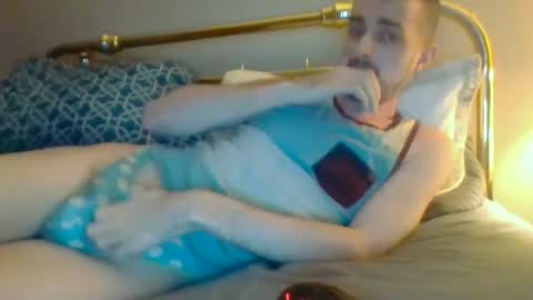 Snapshot of julianjj2001 chatting on 02-20-25, 11:54 julianjj2001 online show from 02-20-25, 11:54