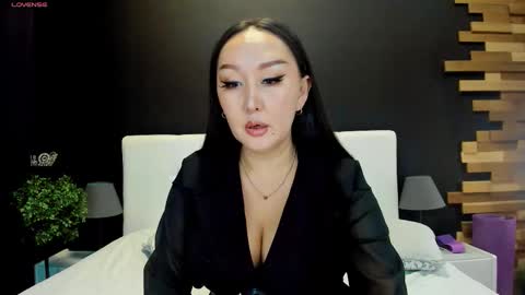 Julianna online show from 09-14-25, 02:27