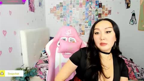 Snapshot of julianna_jamii chatting on 11-02-25, 01:24 Julianna online show from 11-02-25, 01:24