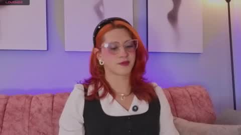 Snapshot of julianna_saenz chatting on 10-11-25, 05:11 Juliana online show from 10-11-25, 05:11