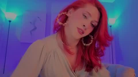 Snapshot of julianna_saenz chatting on 12-03-25, 12:51 Juliana online show from 12-03-25, 12:51