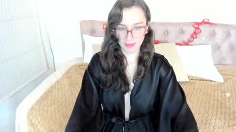 Julianne online show from 02-15-25, 10:33