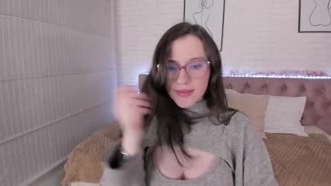 Julianne online show from 02-20-25, 04:28