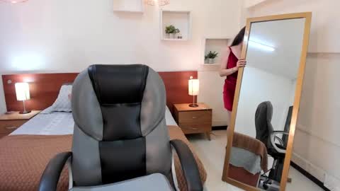 Julianne online show from 03-08-25, 09:29