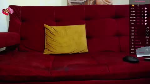 Call me  Juliano independent model online show from 02-11-25, 08:58