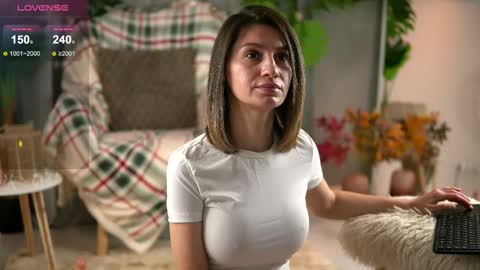 Snapshot of juliarichard chatting on 01-15-26, 11:15 Julie online show from 01-15-26, 11:15