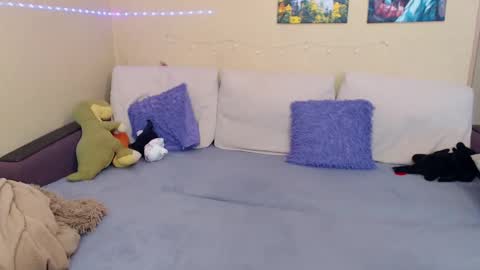 Jul online show from 02-12-25, 09:42