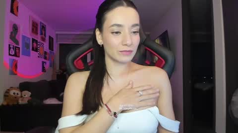 Jeimy Help me to reach 100 thumbs up online show from 04-28-26, 01:59