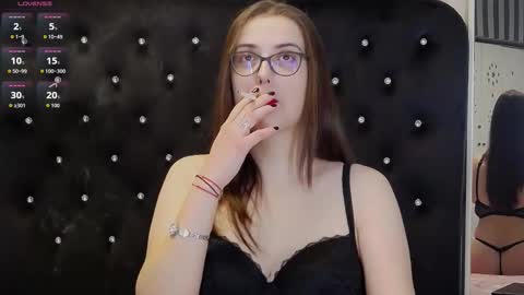 Julia online show from 03-17-26, 05:00