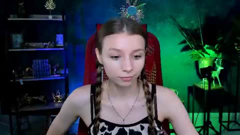 juliedaniel online show from 06-12-26, 04:33