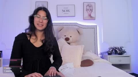 Snapshot of juliee_ross chatting on 06-16-26, 01:14 juliee_ross online show from 06-16-26, 01:14