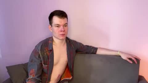 Julie and Thomas online show from 03-28-26, 07:08