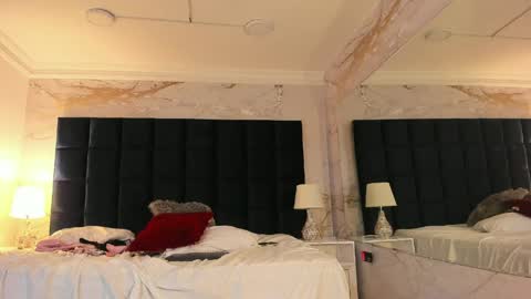 Juliet online show from 04-26-26, 03:59