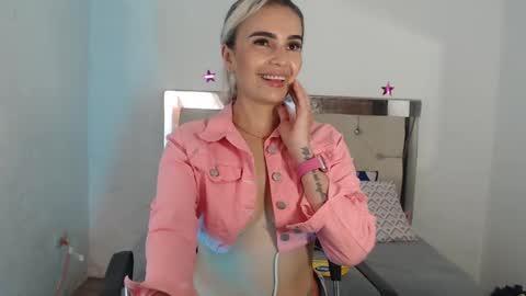 julieta__fox_ online show from 02-28-25, 08:09