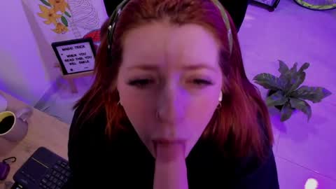 Snapshot of julieta_alves chatting on 06-15-26, 10:39 July online show from 06-15-26, 10:39