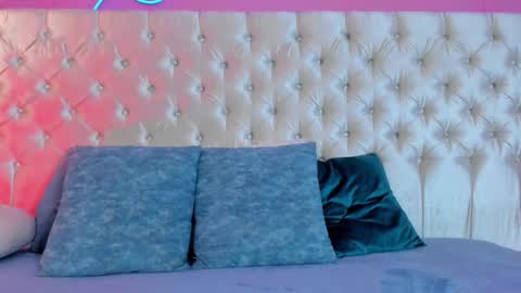 Julieta  online show from 12-20-25, 12:12