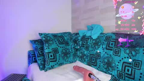 Mitchell  Independent model online show from 02-15-26, 12:51