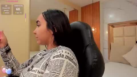 Snapshot of julieta_rose__ chatting on 11-11-25, 10:10 online show from 11-11-25, 10:10