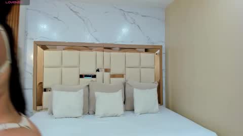 Snapshot of julieta_rose__ chatting on 12-04-25, 09:56 online show from 12-04-25, 09:56