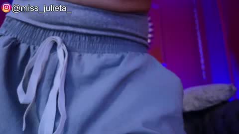  Julieta  online show from 05-19-26, 12:00
