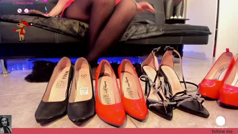 Snapshot of julieta_wall2 chatting on 12-11-24, 12:33 Julieta wall online show from 12-11-24, 12:33