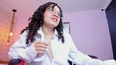 Snapshot of julieta_windsor chatting on 07-04-26, 12:28 JULIETA online show from 07-04-26, 12:28