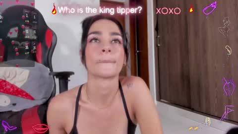 serafelle online show from 01-15-25, 02:49